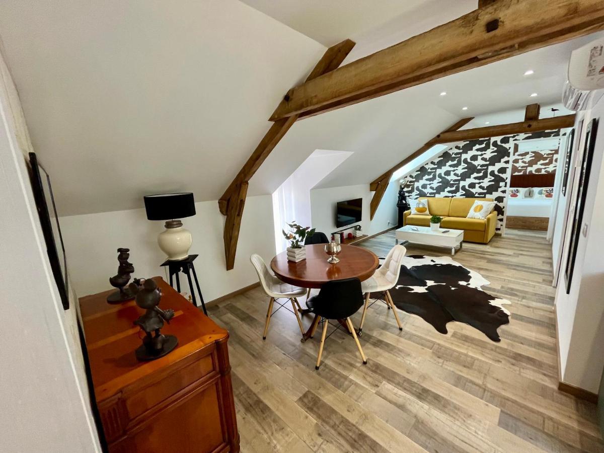 Cave Auger La Maison D'Hotes Restigne Екстер'єр фото