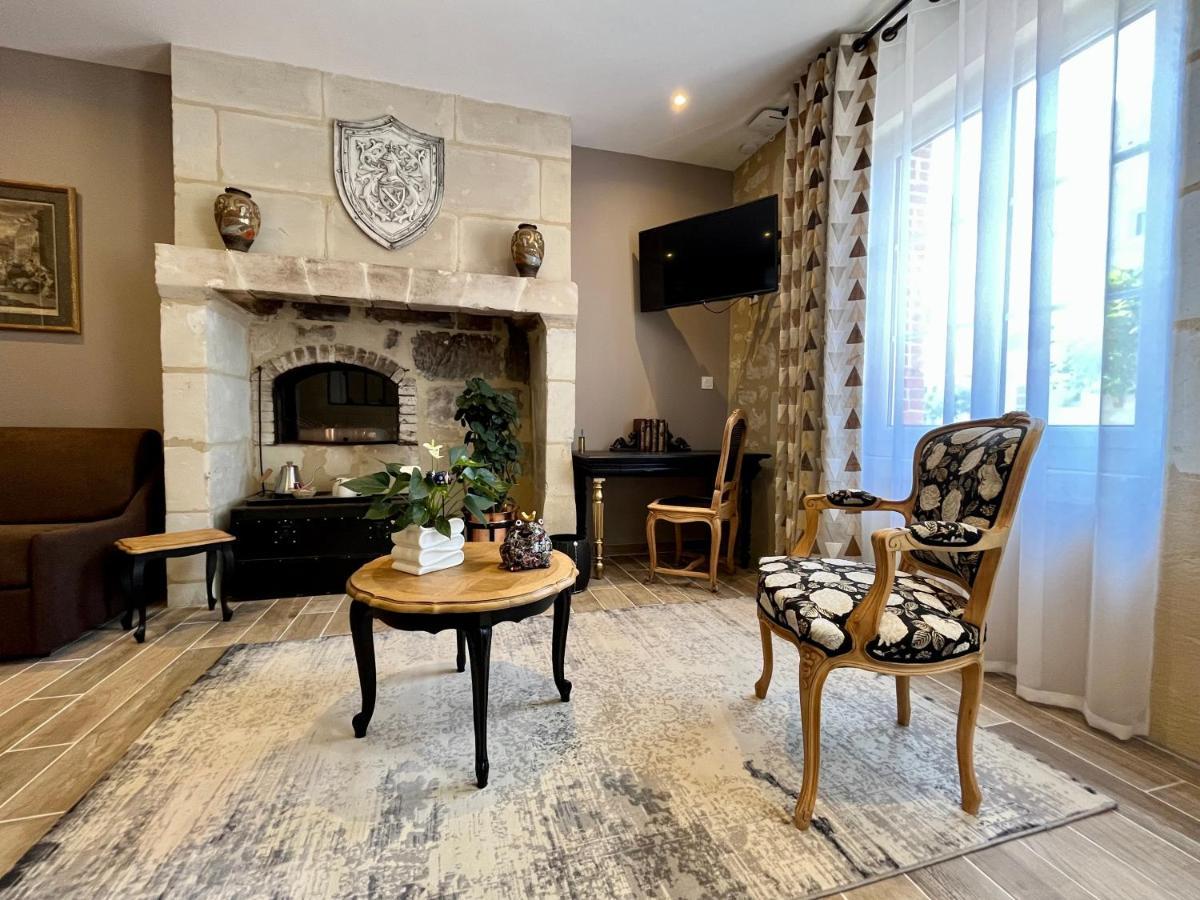 Cave Auger La Maison D'Hotes Restigne Екстер'єр фото